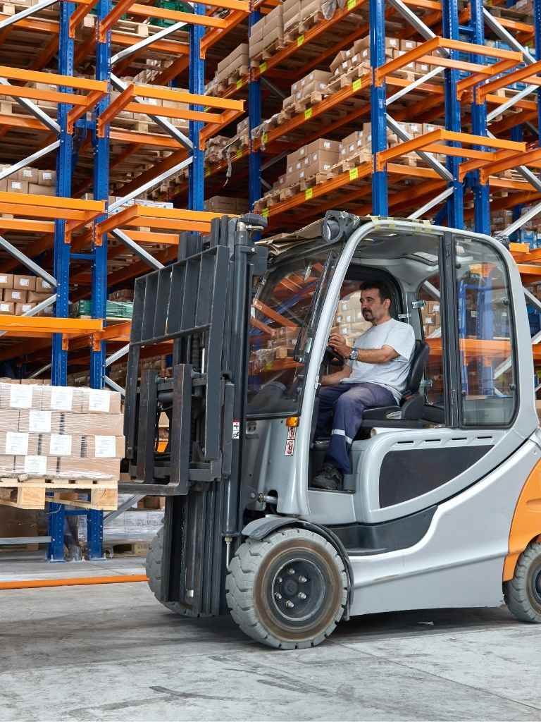 Scegliere batteria carrello elevatore Batterie per carrello elevatore muletto Trento Traelet